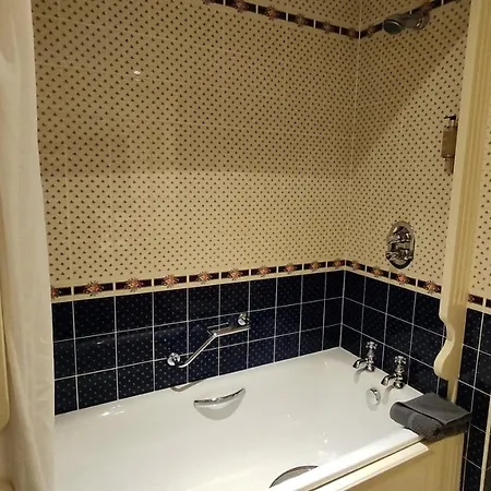 Reddans Of Luxury Bed & Breakfast, Restaurant And Bar לינה וארוחת בוקר 3*