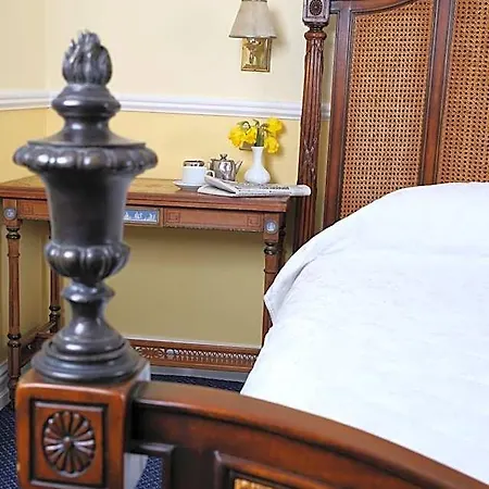 Reddans Of Bettystown Luxury Bed & Breakfast, Restaurant And Bar Bed & Breakfast
