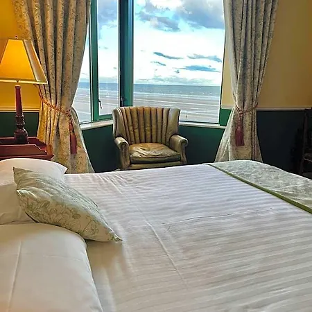 Reddans Of Bettystown Luxury Bed & Breakfast, Restaurant And Bar 3* Louth