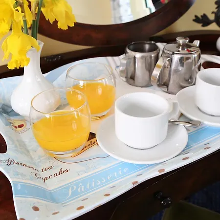 Alojamento de Acomodação e Pequeno-almoço Reddans Of Luxury Bed & Breakfast, Restaurant And Bar Bettystown
