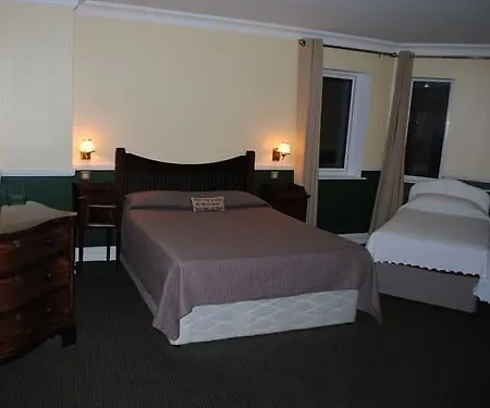 Reddans Of Luxury Bed & Breakfast, Restaurant And Bar Alojamento de Acomodação e Pequeno-almoço 3*
