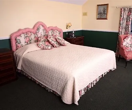 לינה וארוחת בוקר Reddans Of Luxury Bed & Breakfast, Restaurant And Bar