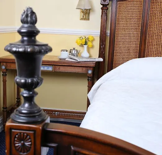 ベッド・アンド・ブレックファスト Reddans Of Bettystown Luxury Bed & Breakfast, Restaurant And Bar 3*