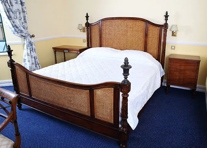 Reddans Of Bettystown Luxury Bed & Breakfast, Restaurant And Bar 3*